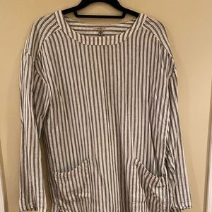 Ecote tunic top with pockets